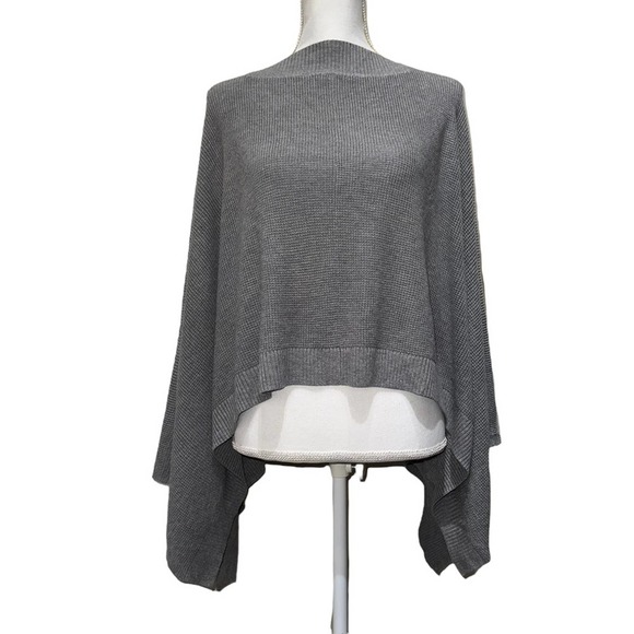 Lululemon - Forward Flow Poncho, in light gray, O/S, EUC, Cashmere blend - Picture 6 of 11